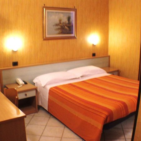 Hotel Isolabella Bussoleno Eksteriør billede