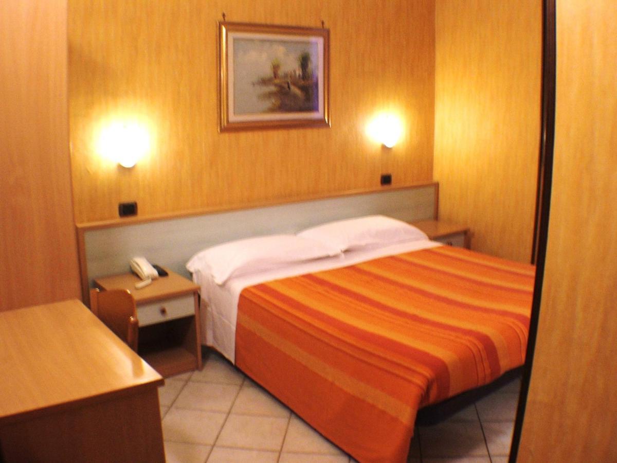 Hotel Isolabella Bussoleno Eksteriør billede