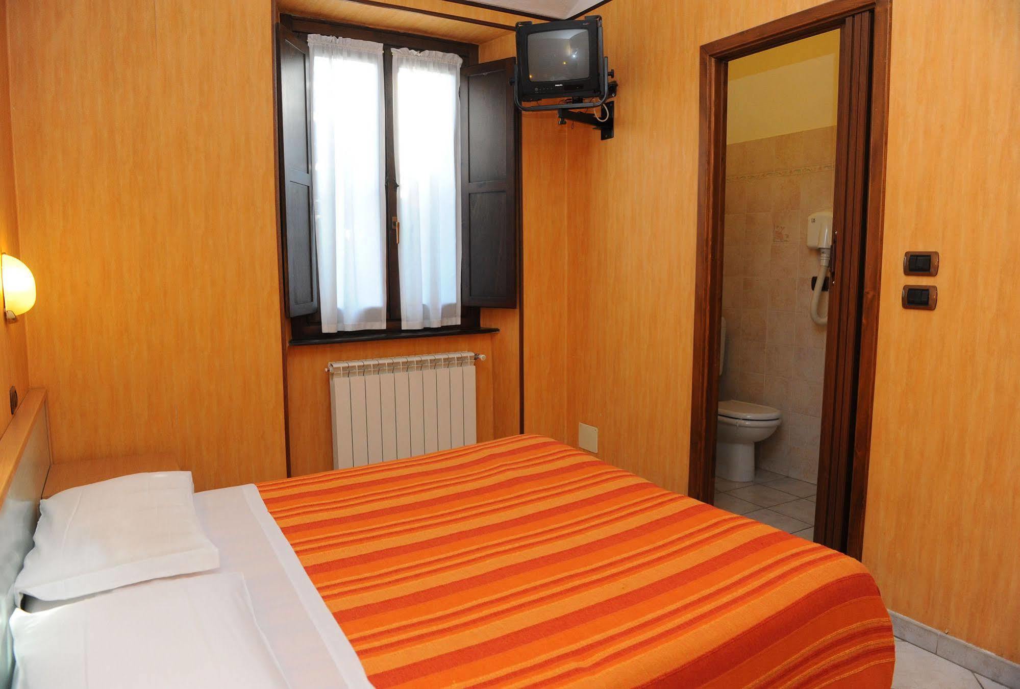 Hotel Isolabella Bussoleno Eksteriør billede